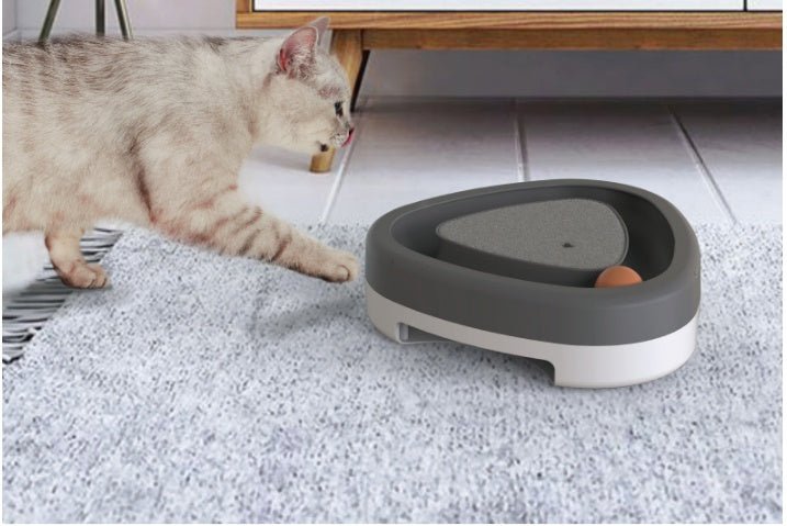 Playful Cat Scratcher – Electric Triangle Toy for Endless Fun