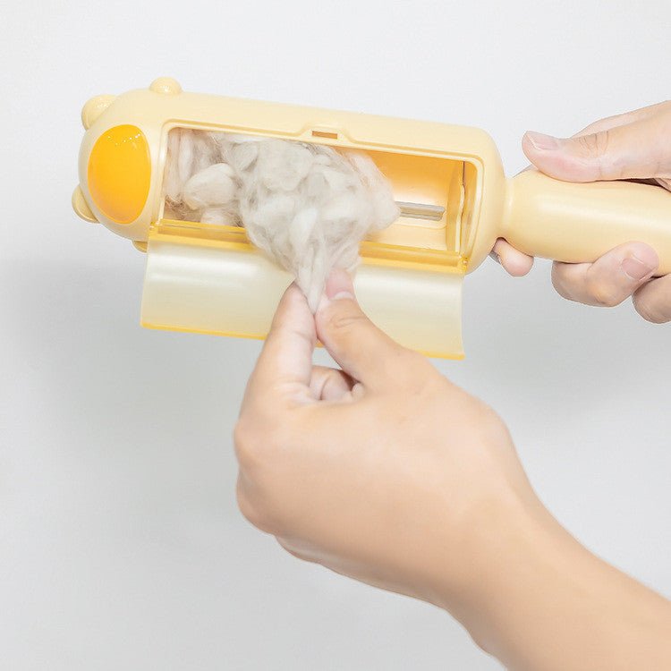 Pet Hair Roller Brush – Clean Furniture Cuddly Pets